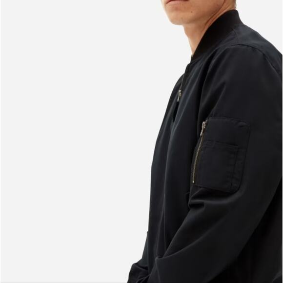 NWT Everlane The Uniform Bomber Jacket Small Black Water-Resistant Sustainable - Picture 4 of 11